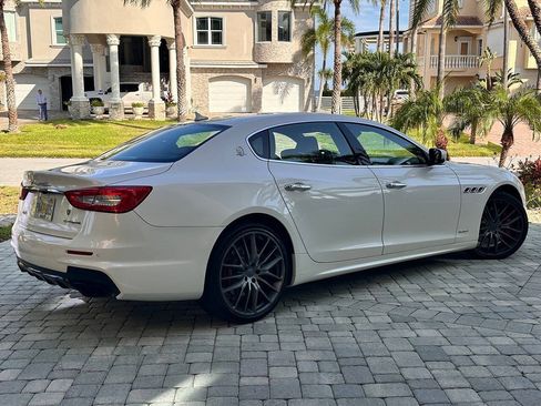 Used 2017 Maserati Quattroporte GTS GranSport RWD image 5