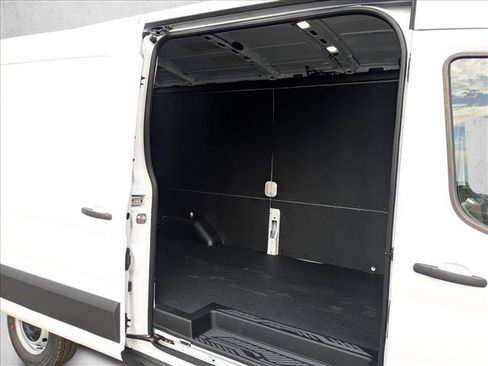 New 2026 Ford Transit 250 148 Medium Roof w/ Load Area Protection Package RWD image 15