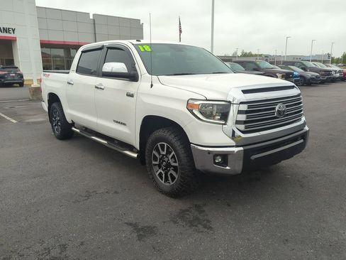 Used 2018 Toyota Tundra Limited w/ Limited Premium Package AWD/4WD image 2