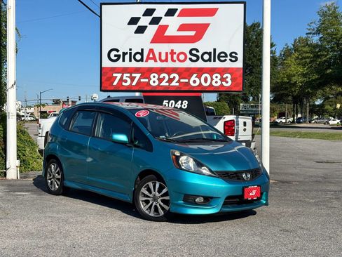 Used 2013 Honda Fit Sport image 1