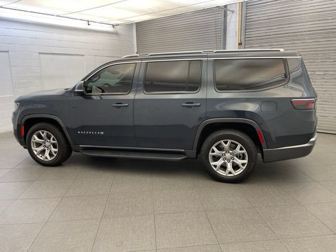 Certified 2022 Jeep Wagoneer Series I w/ Premium Group I AWD/4WD image 10