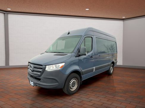 Used 2019 Mercedes-Benz Sprinter 144 Cargo image 4