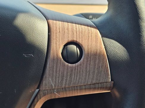 Used 2019 Tesla Model 3 RWD image 25
