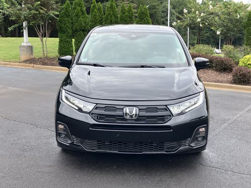 Certified 2026 Honda Odyssey EX-L image 3