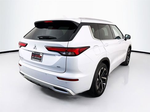Used 2024 Mitsubishi Outlander SEL image 7