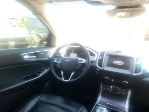 Used 2019 Ford Edge SEL w/ Equipment Group 201A FWD image 19