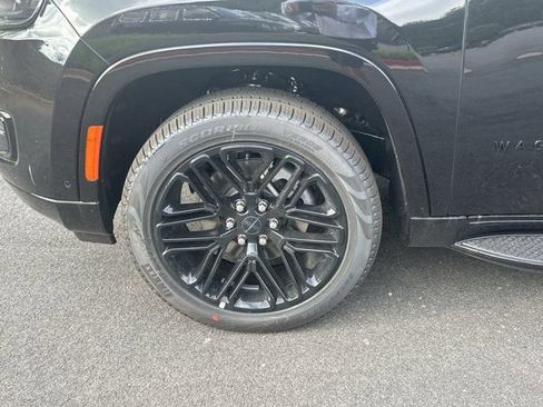 New 2025 Jeep Wagoneer Series II w/ Premium Group I image 11