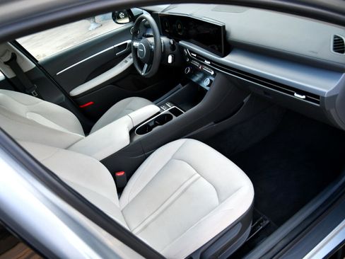 Used 2025 Hyundai Sonata SEL image 24