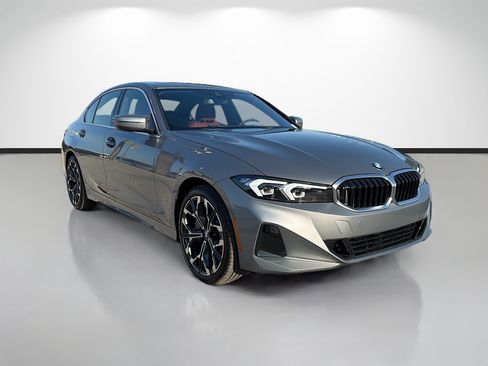 New 2026 BMW 330i Sedan w/ Convenience Package RWD image 1