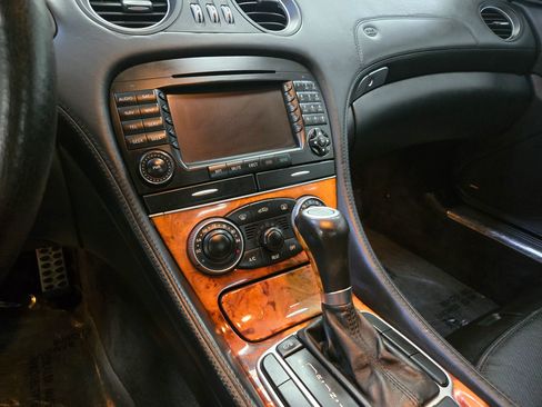 Used 2007 Mercedes-Benz SL 600 image 27