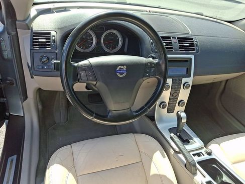 Used 2011 Volvo C70 T5 FWD image 11