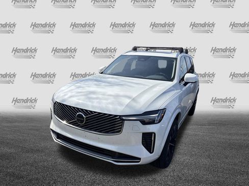 Used 2025 Volvo XC90 B6 Plus w/ Protection Package Premier image 7