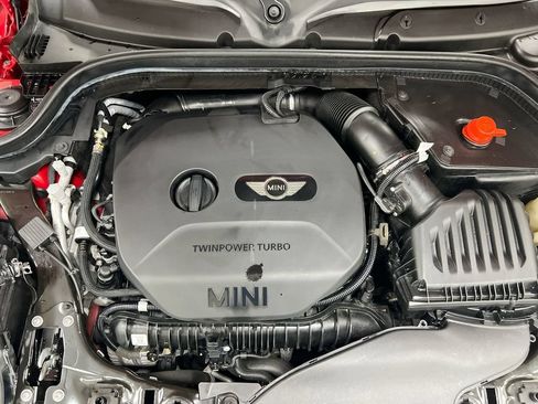 Used 2019 MINI Cooper S w/ Signature Upholstery Package FWD image 24