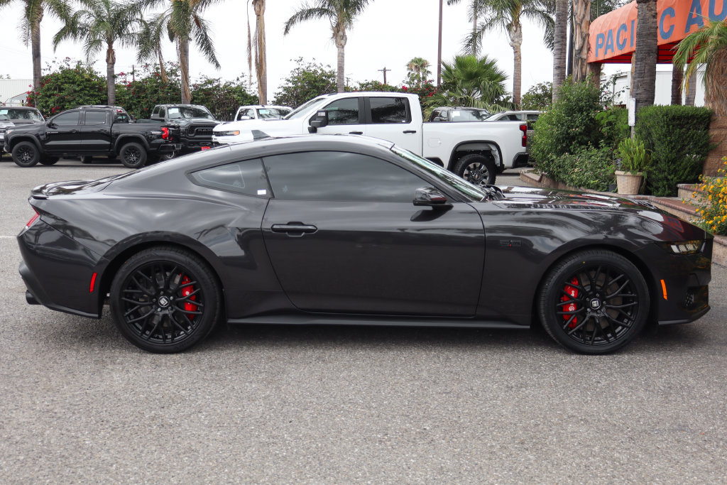 Used 2024 Ford Mustang GT Premium RWD image 11