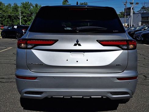 Used 2024 Mitsubishi Outlander SEL AWD/4WD image 5