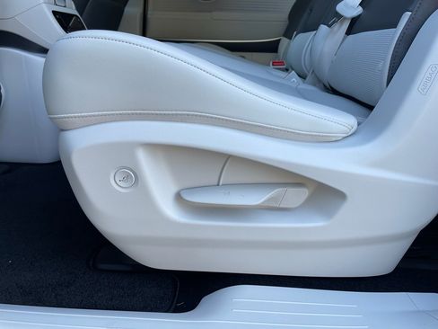 New 2026 Hyundai Ioniq 9 SEL w/ Tow & Go Package image 18