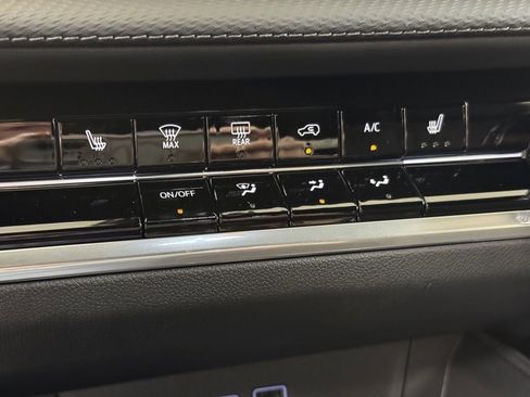 New 2026 Chevrolet Equinox LT image 37