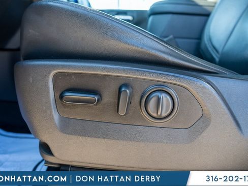 Used 2020 Chevrolet Silverado 1500 LTZ w/ LTZ Convenience Package image 15