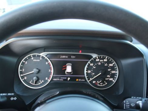 Used 2023 Nissan Rogue SV image 20