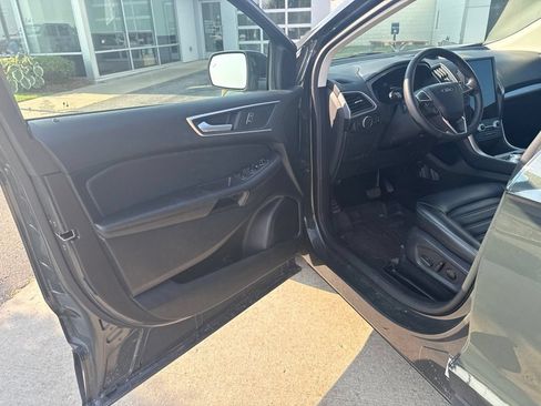 Used 2024 Ford Edge SEL w/ Convenience Package AWD/4WD image 7