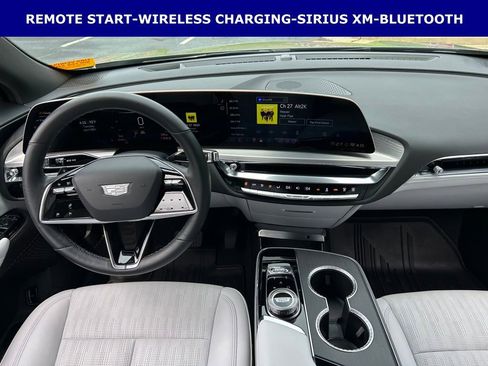 Used 2025 Cadillac Lyriq Sport AWD/4WD image 13