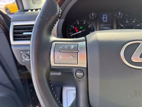 Used 2015 Lexus GX 460 w/ Premium Package image 29