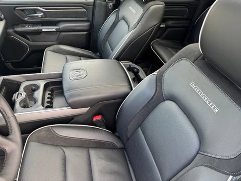 Used 2025 RAM 1500 Laramie AWD/4WD image 6