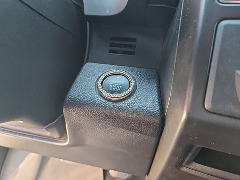Used 2018 Ford Expedition Max Limited RWD image 18