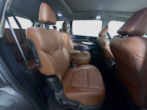 Used 2021 Subaru Ascent Touring w/ Popular Package #2A image 27