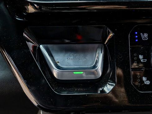 Used 2026 GMC Sierra 2500 AT4X image 23