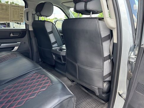 Used 2022 Toyota Tundra SR5 w/ SR5 Convenience Package AWD/4WD image 43