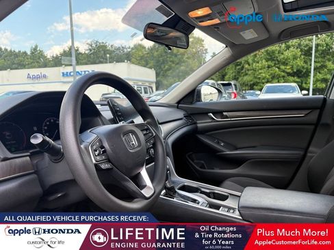 Used 2018 Honda Accord EX image 7