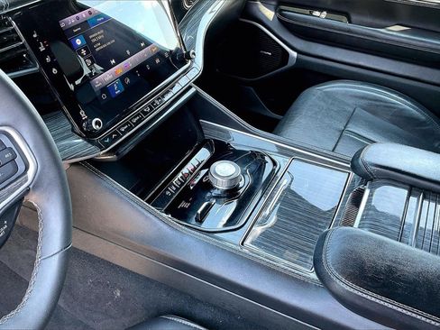 Used 2022 Jeep Wagoneer Series II image 15