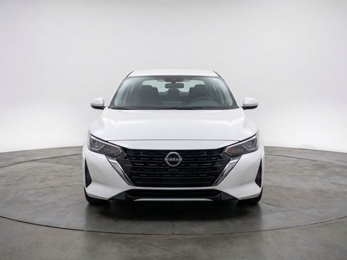 Used 2025 Nissan Sentra S FWD image 2