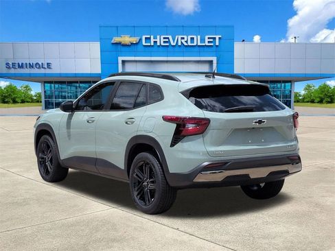 Used 2026 Chevrolet Trax ACTIV w/ Driver Confidence Package FWD image 3