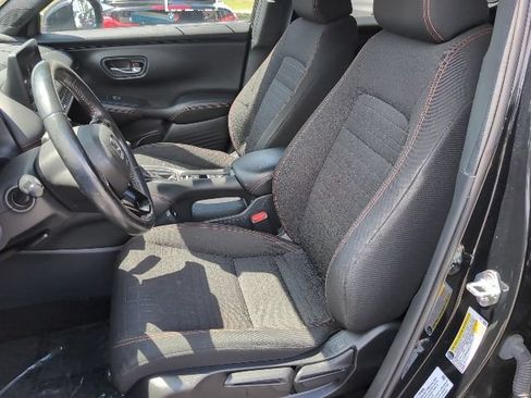 Used 2023 Honda HR-V Sport image 9