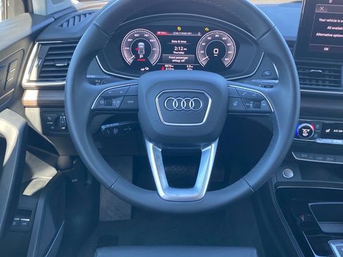 Used 2024 Audi Q5 e Premium Plus w/ Premium Plus Package image 7