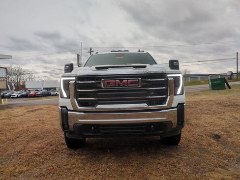 New 2026 GMC Sierra 3500 SLE w/ SLE Value Package image 2