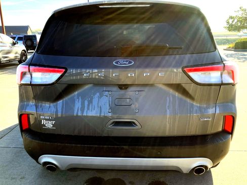 Certified 2022 Ford Escape SEL w/ Technology Package image 4