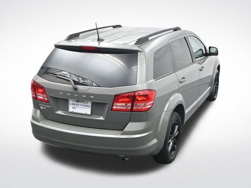 Used 2020 Dodge Journey SE w/ SE Popular Equipment Group image 29