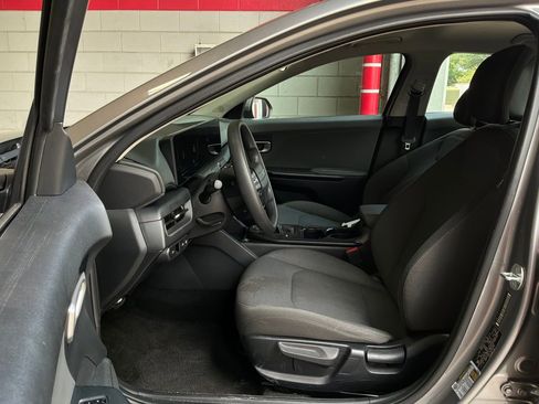 Used 2025 Kia K4 FWD image 10