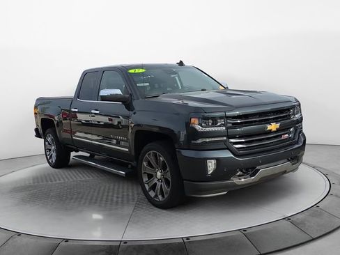 Used 2017 Chevrolet Silverado 1500 LTZ Z71 w/ LTZ Plus Package image 7