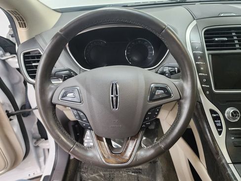 Used 2018 Lincoln MKX Reserve w/ Lincoln MKX Climate Package AWD/4WD image 14