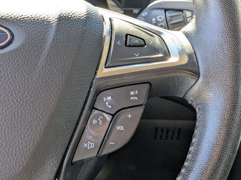 Used 2021 Ford Edge SEL w/ Convenience Package image 19