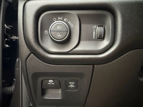 New 2026 RAM 1500 Express image 24