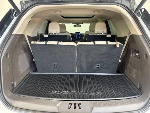 Certified 2020 Ford Explorer Platinum w/ Premium Technology Package AWD/4WD image 22