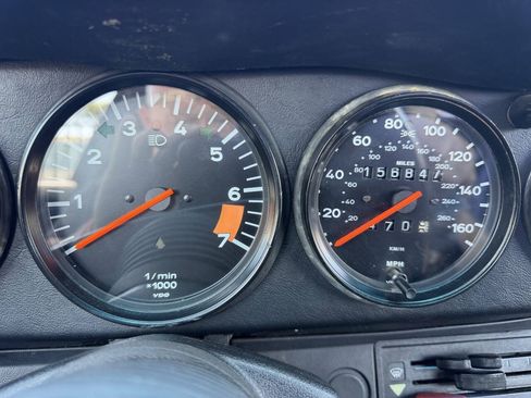 Used 1988 Porsche 911 Carrera RWD image 34