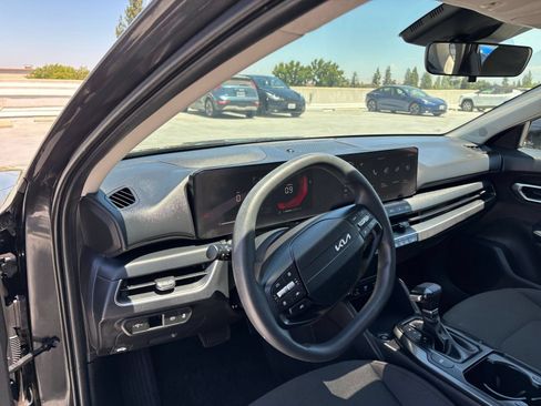 Used 2026 Kia K4 FWD image 33