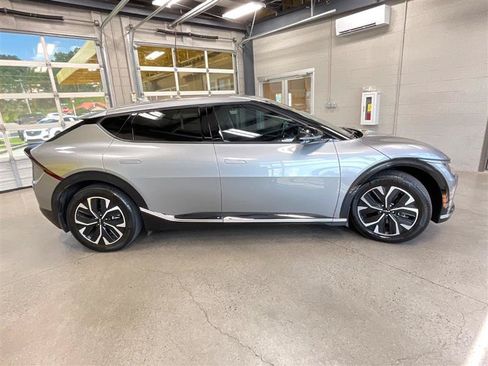 Used 2023 Kia EV6 Wind RWD image 6