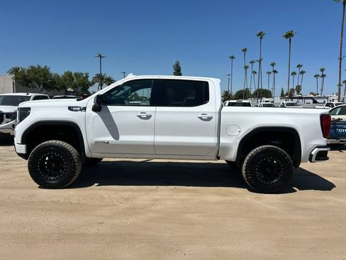 Used 2023 GMC Sierra 1500 AT4 w/ AT4 Premium Package AWD/4WD image 7